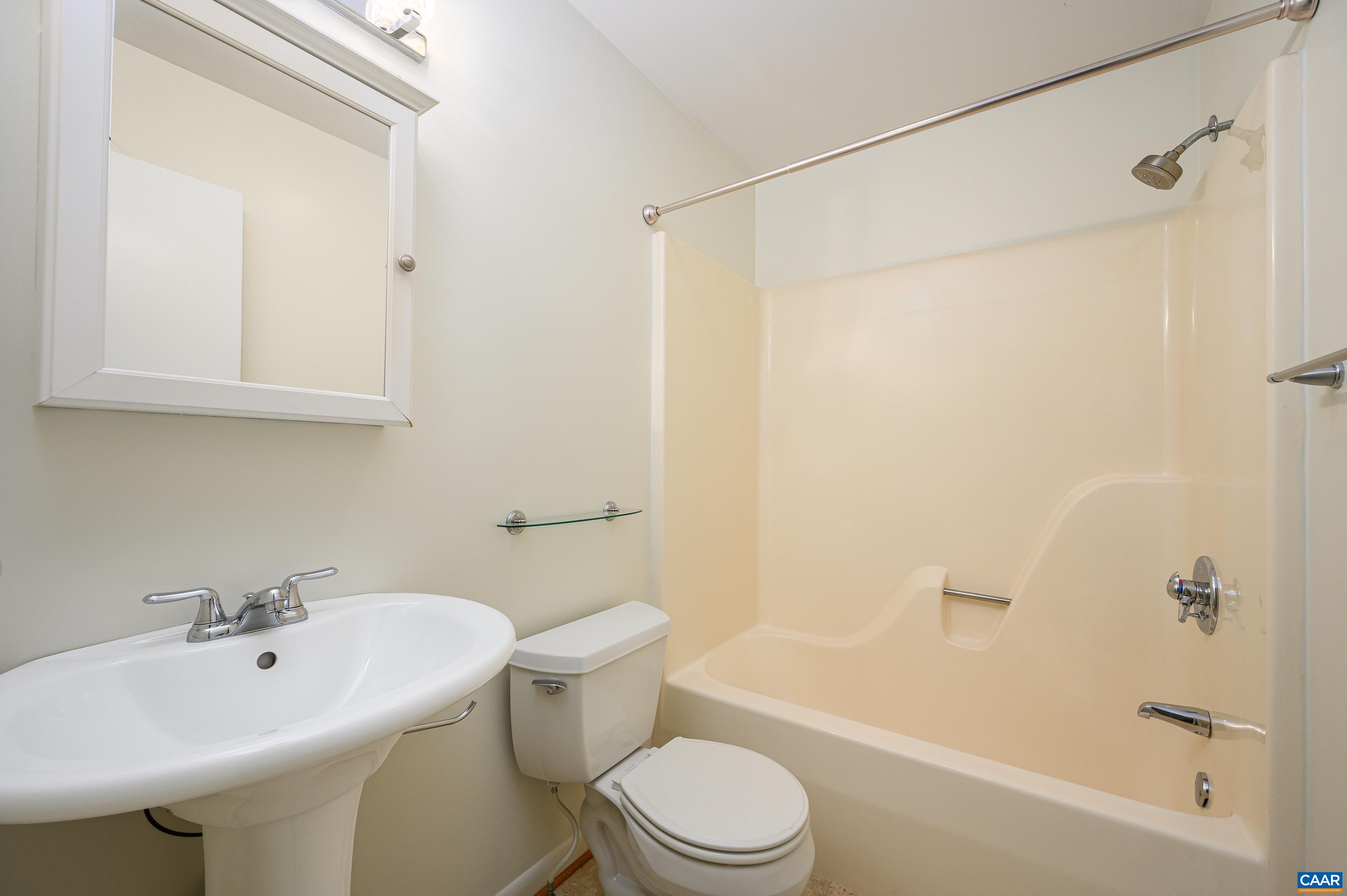 1207 Chatham Ridge Charlottesville, VA 22901 - Photo 15 of 24 Gallery Image 15
