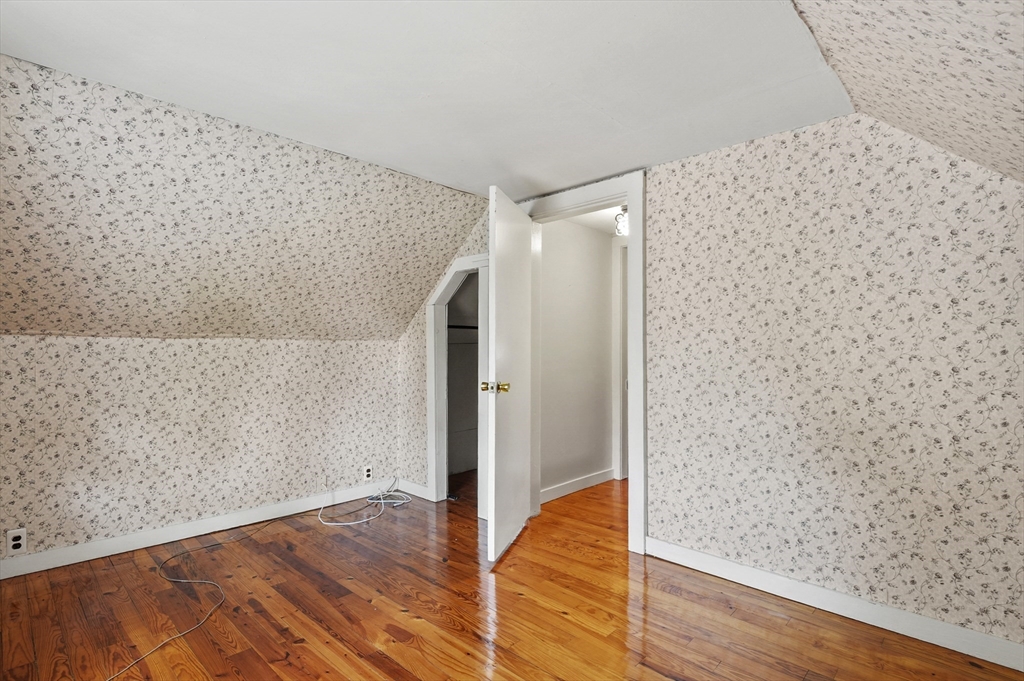 305 Whalom Road Lunenburg, MA 01462 - Photo 25 of 29