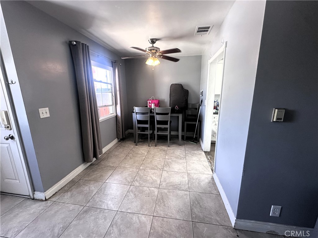 836 North Millard Avenue Rialto, CA 92376 - Photo 7 of 15