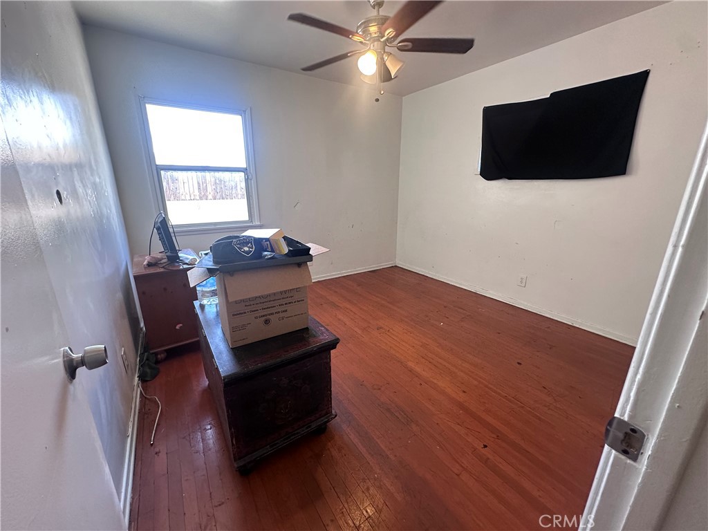 836 North Millard Avenue Rialto, CA 92376 - Photo 10 of 15