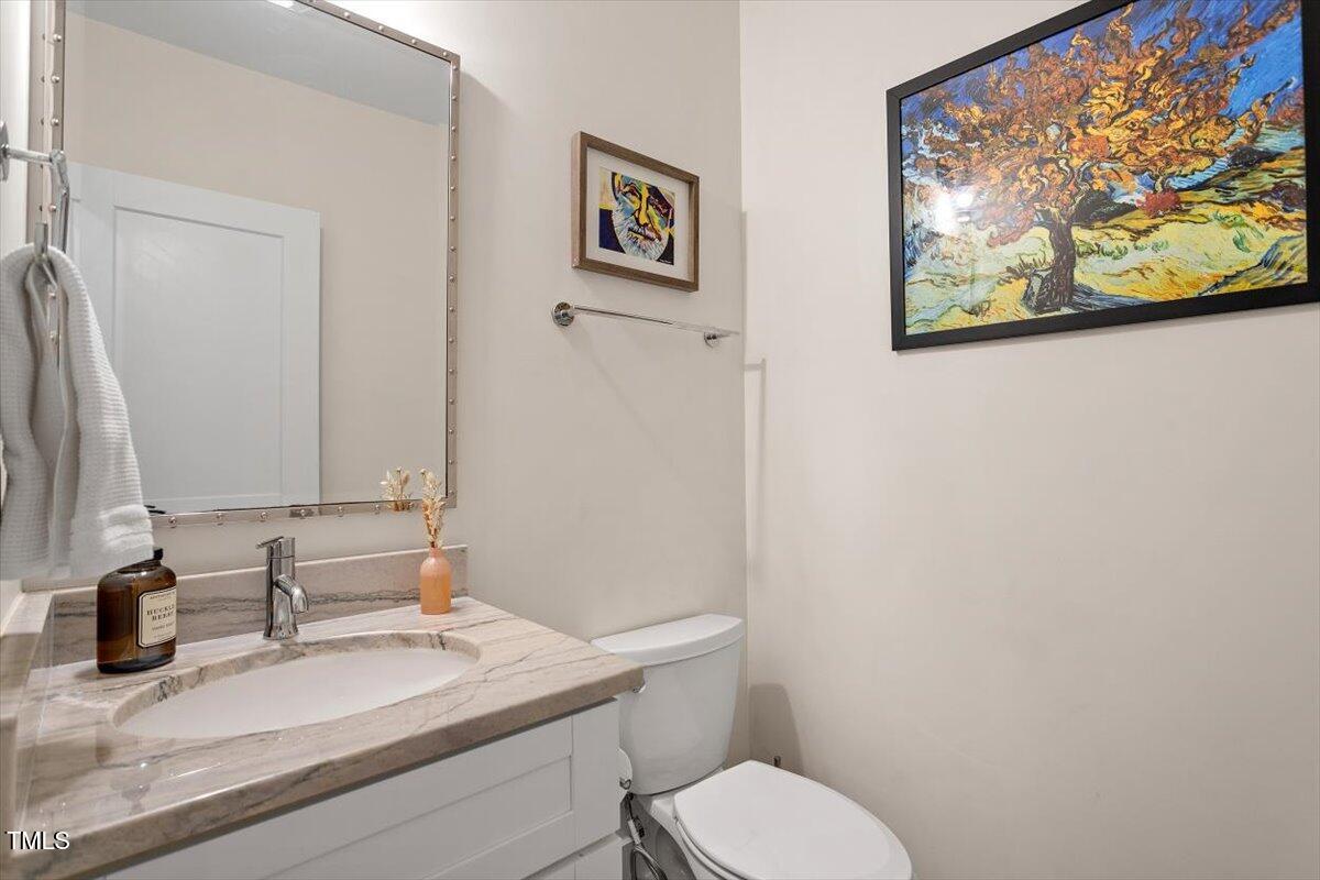 711 South East Street Raleigh, NC 27601 - Photo 6 of 37 Half Bath