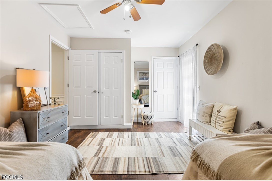 3950 Mohawk Place Naples, FL 34112 - Photo 20 of 25 a bedroom with a bed and painting on the wall