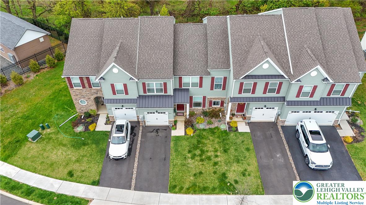 4816 Daisy Road Allentown, PA 18104 - Photo 3 of 38