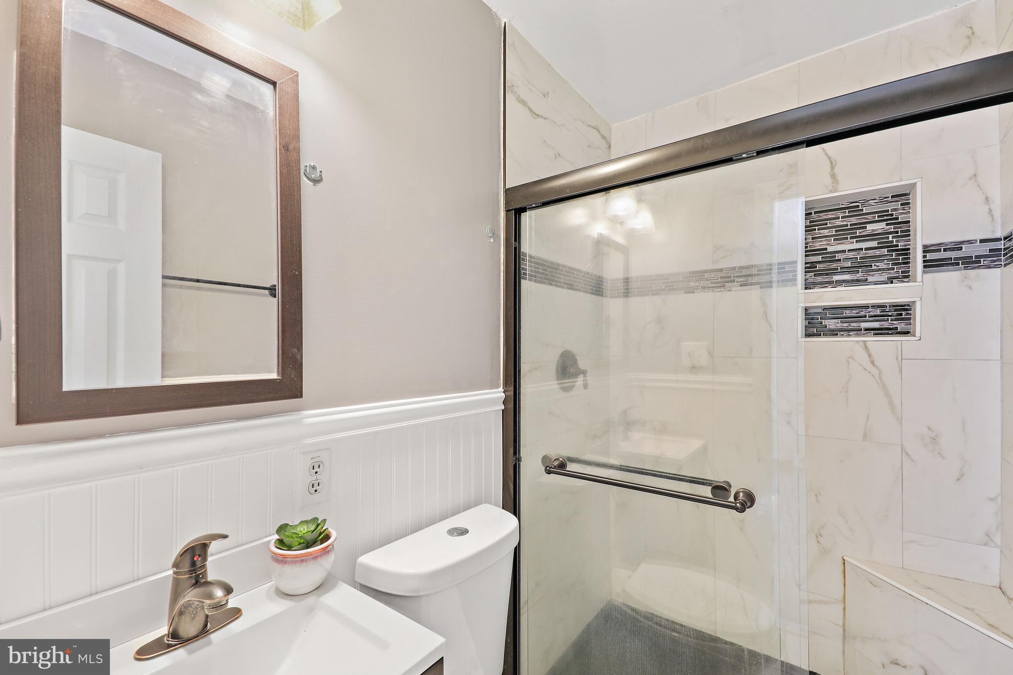 133 Windjammer Road Berlin, MD 21811 - Photo 16 of 50 Primary Ensuite Bathroom