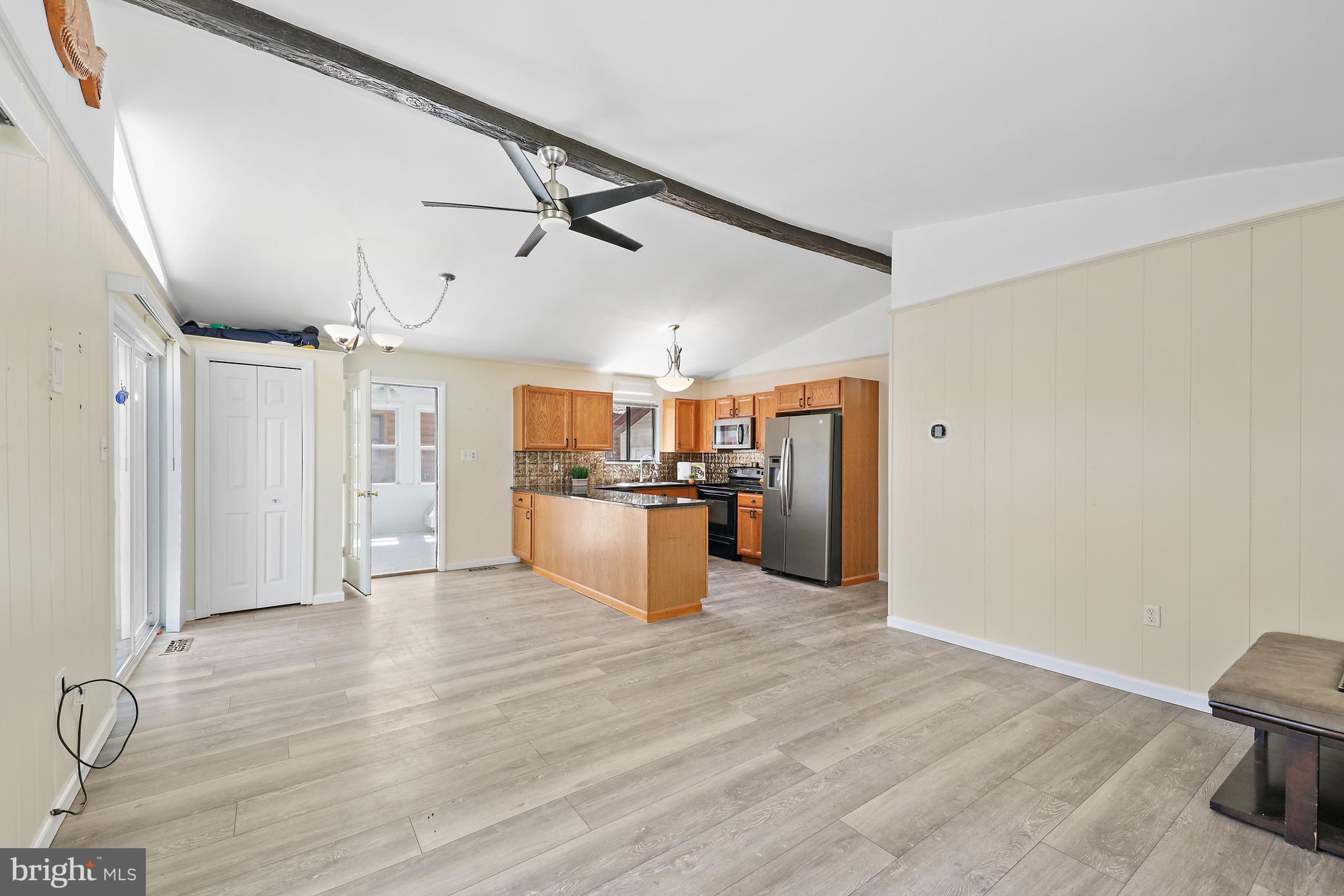 133 Windjammer Road Berlin, MD 21811 - Photo 8 of 50 Beamed Ceiling
