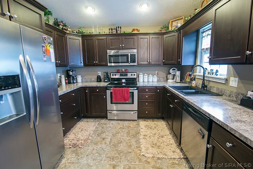 5514 Sky Ridge Road Charlestown, IN 47111 - Photo 17 of 39 Gallery Image 17