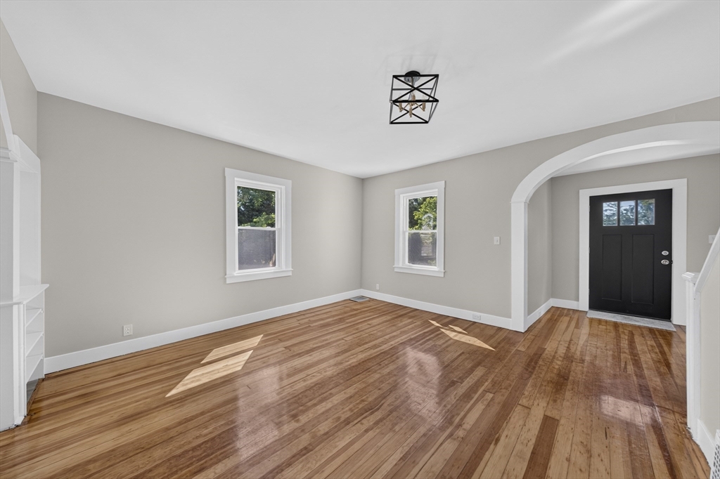 71 Great Neck Road Wareham, MA 02571 - Photo 8 of 16