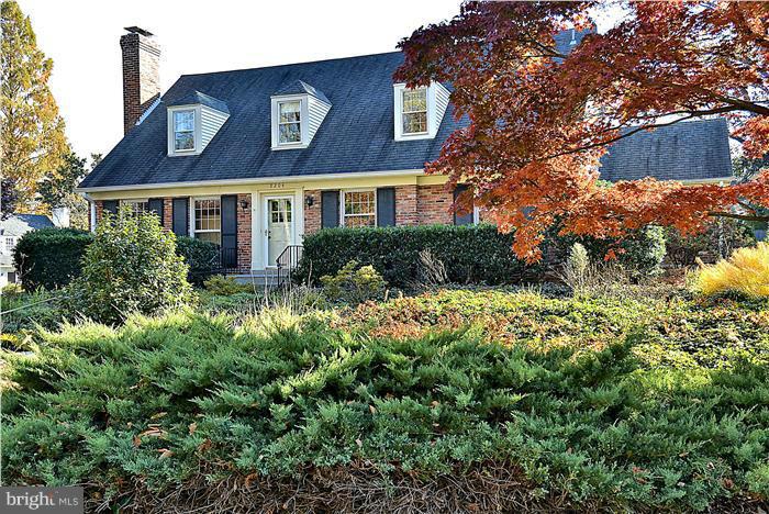 9204 Cedar Way Bethesda, MD 20814 - Photo 2 of 15 Exterior (General)