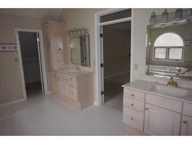 8020 Sargent Ridge Indianapolis, IN 46256 - Photo 11 of 24 Gallery Image 11