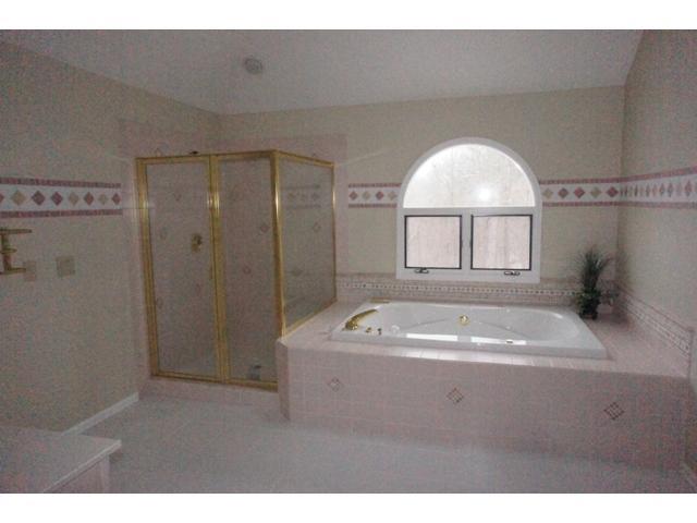 8020 Sargent Ridge Indianapolis, IN 46256 - Photo 12 of 24 Gallery Image 12