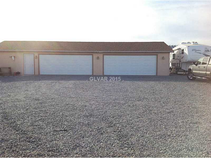 4550 Retread Road Pahrump, NV 89048 - Photo 18 of 22 Garage.