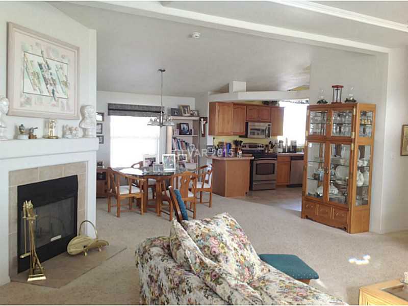 4550 Retread Road Pahrump, NV 89048 - Photo 2 of 22 Living Room.