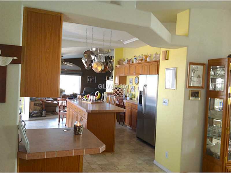 4550 Retread Road Pahrump, NV 89048 - Photo 5 of 22 Kitchen.