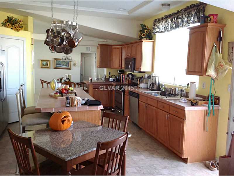 4550 Retread Road Pahrump, NV 89048 - Photo 7 of 22 Kitchen.