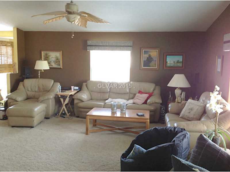 4550 Retread Road Pahrump, NV 89048 - Photo 8 of 22 Family Room.