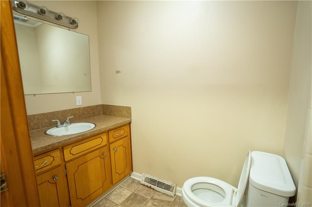 415 Gillsbrook Road Lancaster, SC 29720 - Photo 17 of 19 Gallery Image 17