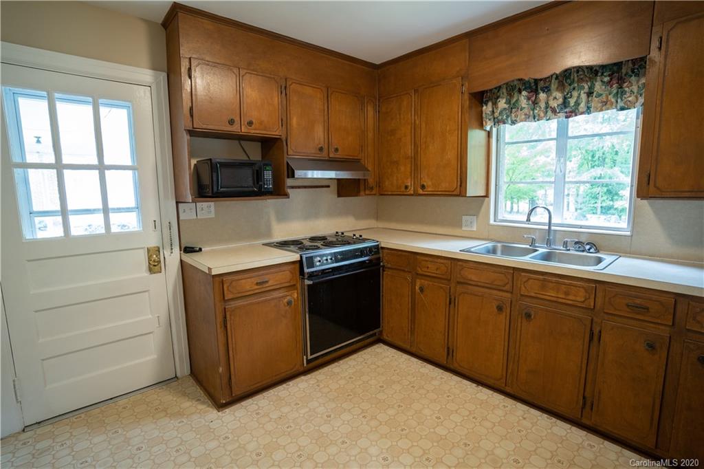 415 Gillsbrook Road Lancaster, SC 29720 - Photo 9 of 19 Gallery Image 9