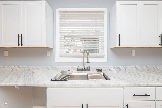 $300,000 | 940 West 34th Street, Indianapolis, IN 46208