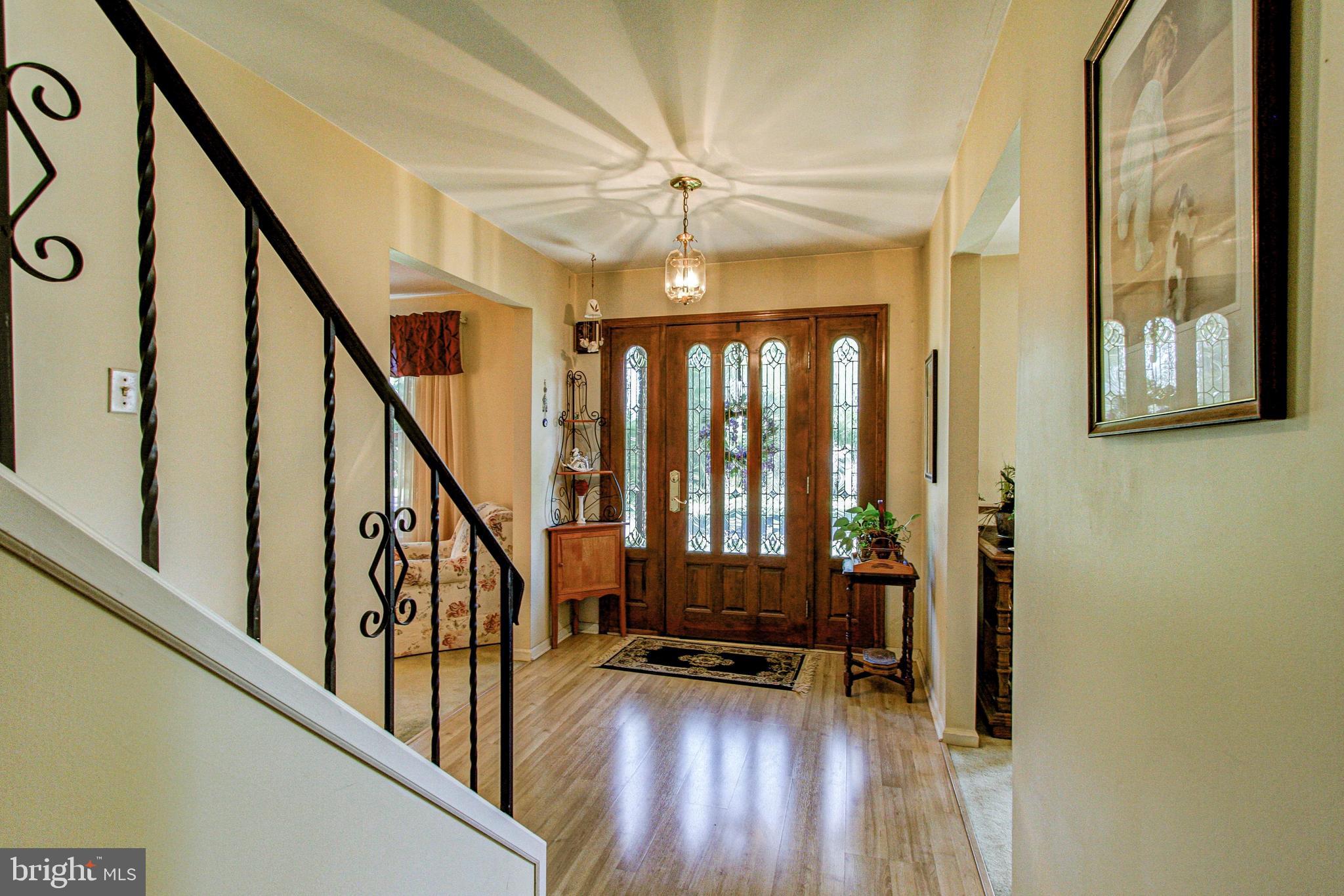 63 Deerpath Road Chalfont, PA 18914 - Photo 4 of 31 Gallery Image 4