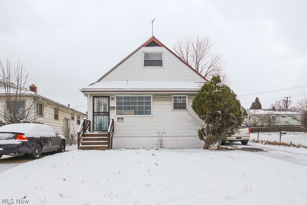 4595 Lee Road Cleveland, OH 44128 - Photo 1 of 1 Gallery Image 1