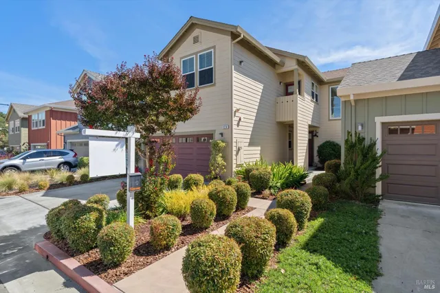 $959,000 | 124 Grayson Way, Healdsburg, CA 95448