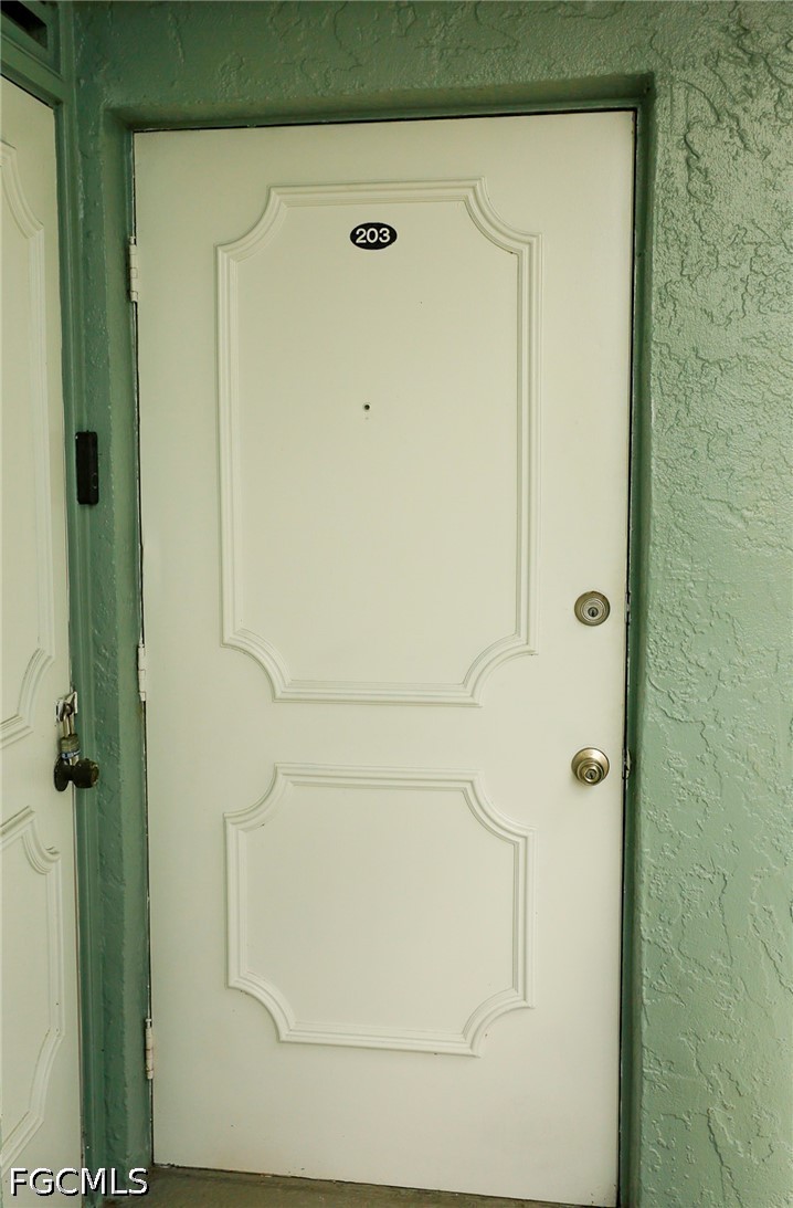 8061 Country Road, Unit 203 Fort Myers, FL 33919 - Photo 2 of 11 Gallery Image 2