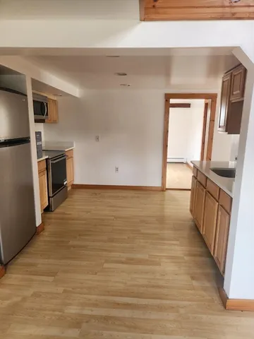 $3,000 | 92 Main Street, Unit 1, Hopkinton, MA 01748