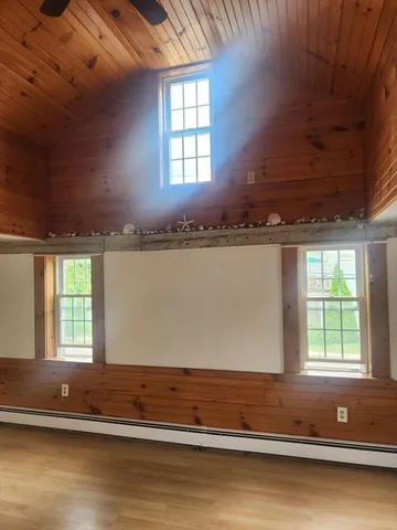 $3,000 | 92 Main Street, Unit 1, Hopkinton, MA 01748