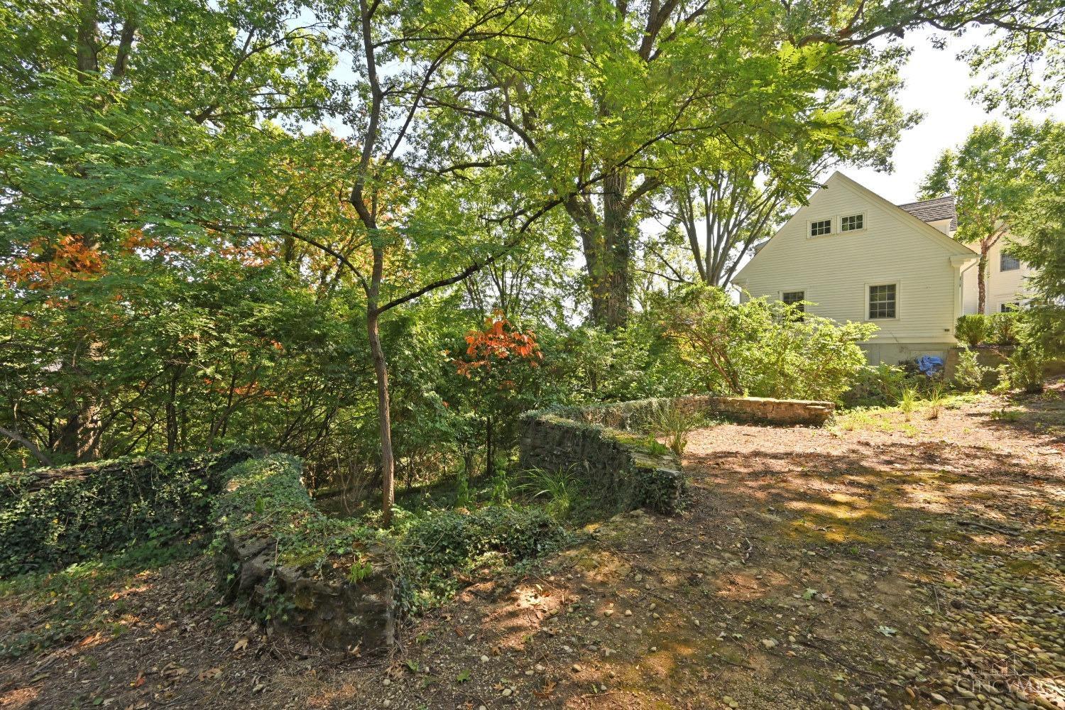 2476 Grandin Road Cincinnati, OH 45208 - Photo 48 of 59 Gallery Image 48