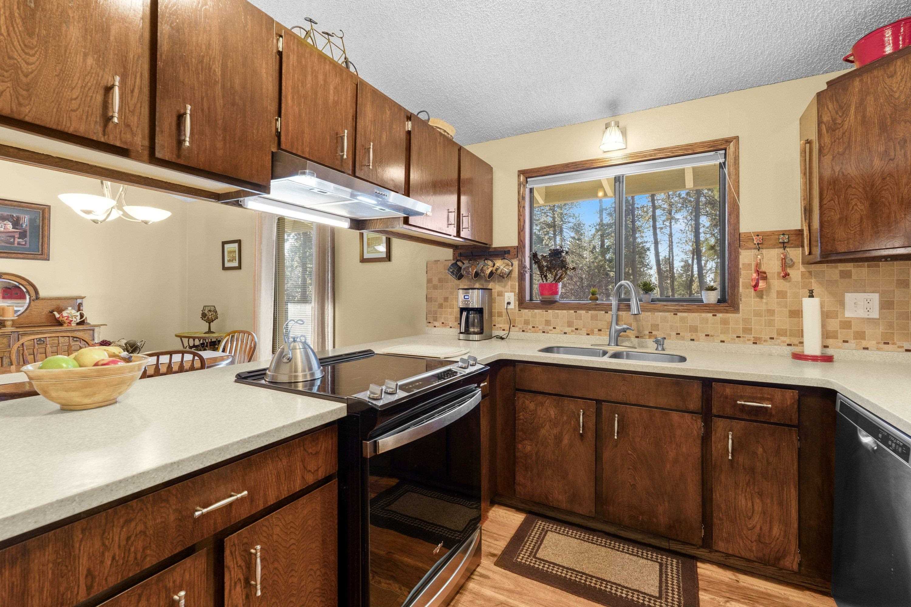 4514 North Ella Road Spokane Valley, WA 99212 - Photo 10 of 50