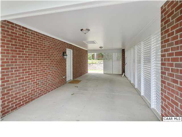 195 North Bennington Road Charlottesville, VA 22901 - Photo 17 of 19