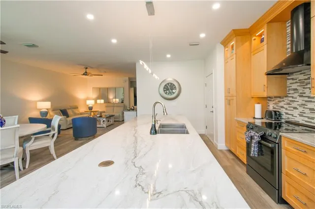 $8,000 | 5632 Whisperwood Boulevard, Unit 1601, Naples, FL 34110