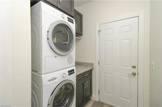 $8,000 | 5632 Whisperwood Boulevard, Unit 1601, Naples, FL 34110