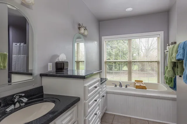 $419,999 | 141 Cavil Way, De Pere, WI 54115