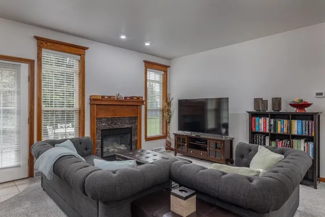 $419,999 | 141 Cavil Way, De Pere, WI 54115