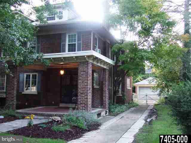 529 Country Club Road York, PA 17403 - Photo 1 of 24 Gallery Image 1