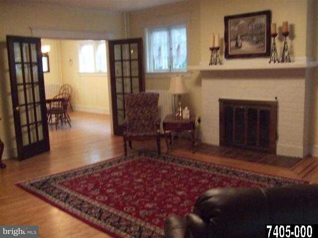 529 Country Club Road York, PA 17403 - Photo 6 of 24 Gallery Image 6