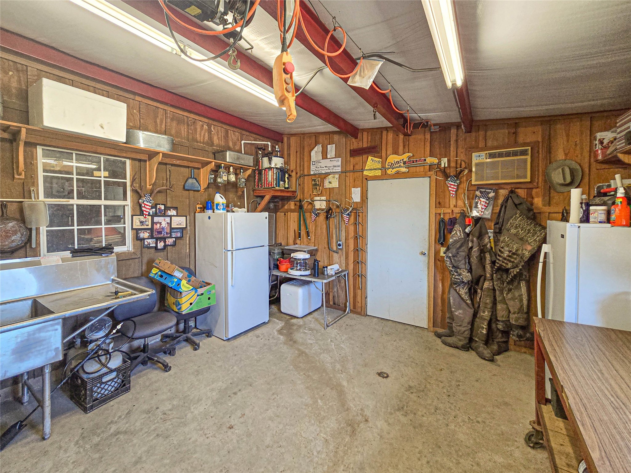 684 Hooks Road Corrigan, TX 75939 - Photo 31 of 34 a view of a room with gym equipment