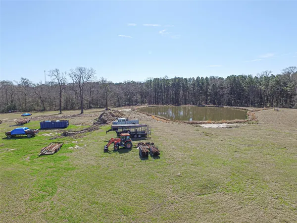 a view of a lake with houses