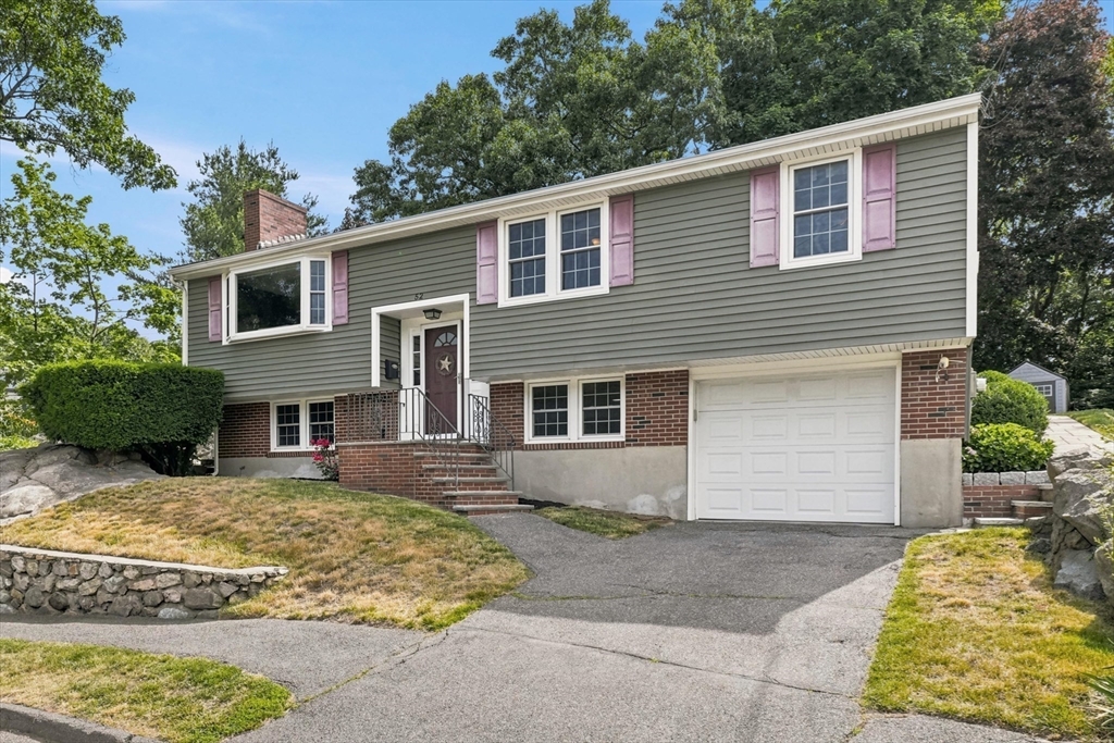 52 Oak Ridge Circle Lynn, MA 01904 - Photo 36 of 42