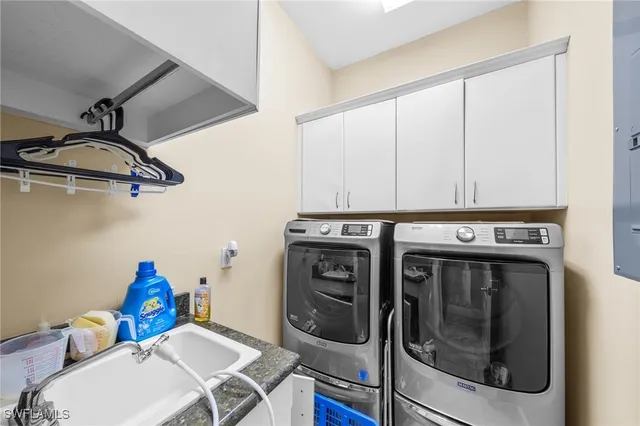 $975,000 | 4007 Surfside Boulevard, Cape Coral, FL 33914