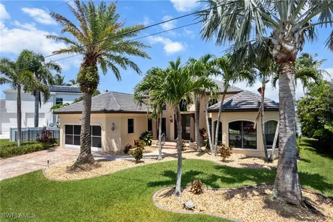 $990,999 | 4007 Surfside Boulevard, Cape Coral, FL 33914