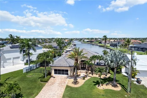 $990,999 | 4007 Surfside Boulevard, Cape Coral, FL 33914