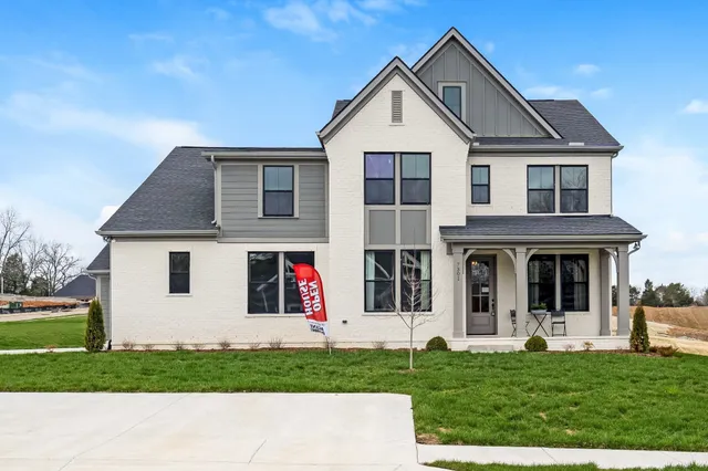 $889,900 | 7301 Buckhorn Court, Fairview, TN 37062