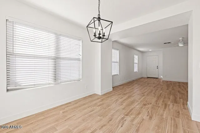 $2,195 | 1096 East Appaloosa Road, Gilbert, AZ 85296