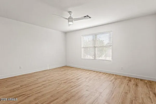 $2,195 | 1096 East Appaloosa Road, Gilbert, AZ 85296
