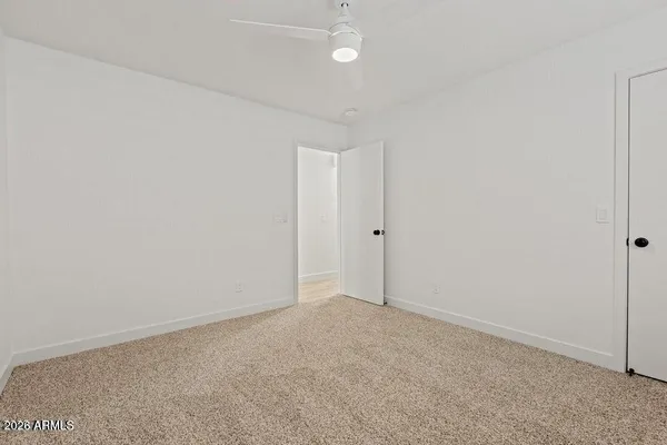 $2,195 | 1096 East Appaloosa Road, Gilbert, AZ 85296
