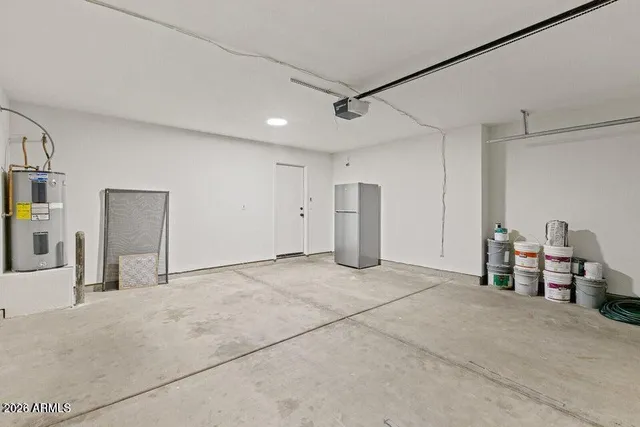 $2,195 | 1096 East Appaloosa Road, Gilbert, AZ 85296