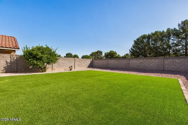 $2,195 | 1096 East Appaloosa Road, Gilbert, AZ 85296