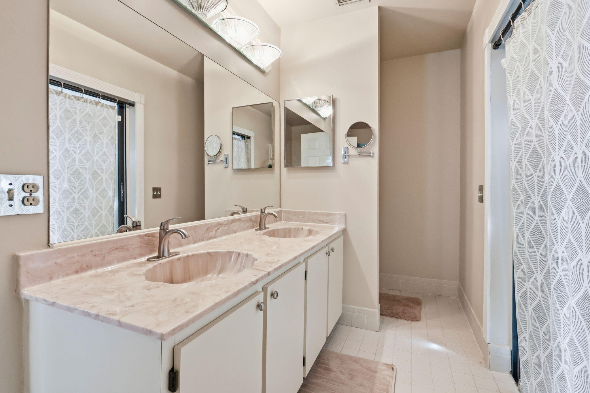 20986 Rustlewood Avenue Boca Raton, FL 33428 - Photo 29 of 54 30-web-or-mls-027_0E2A4602 (2)